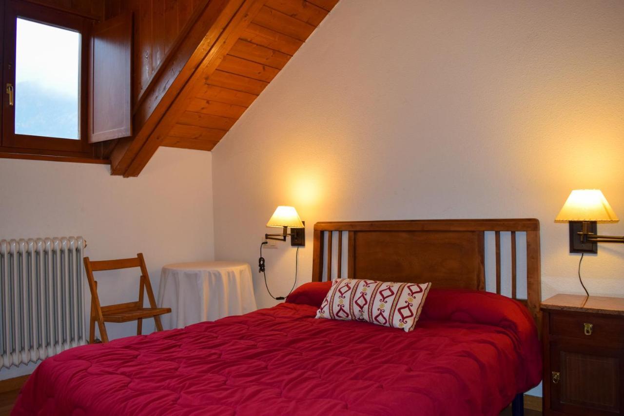 Duplex Con Vistas En Benasque Lägenhet Exteriör bild