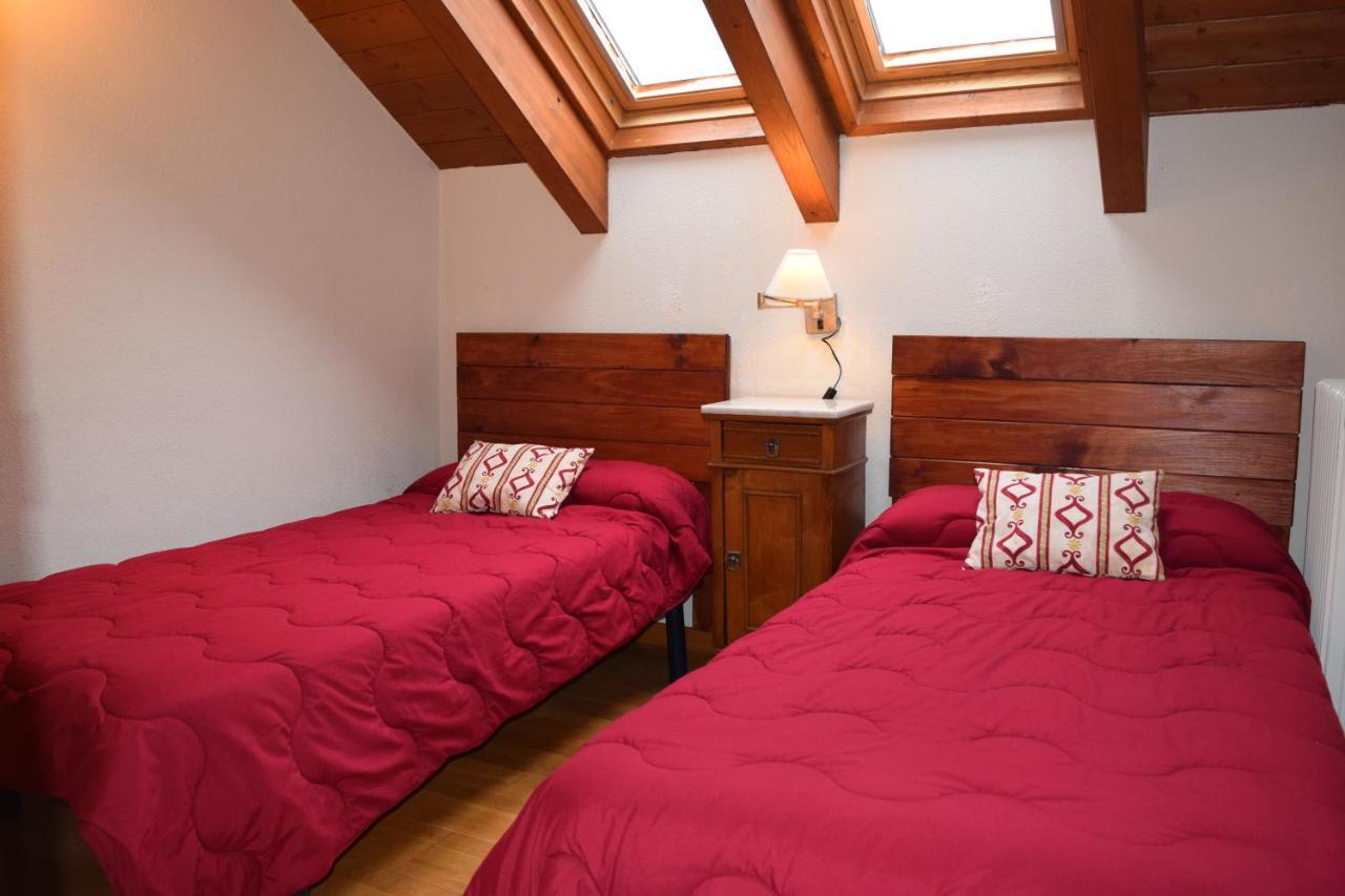 Duplex Con Vistas En Benasque Lägenhet Exteriör bild